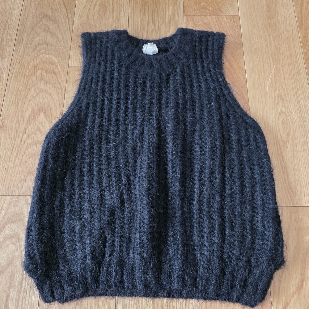 Marea Emilia Sweater Vest Black Ultra Soft Pull Over Sleevless - Picture 2 of 5